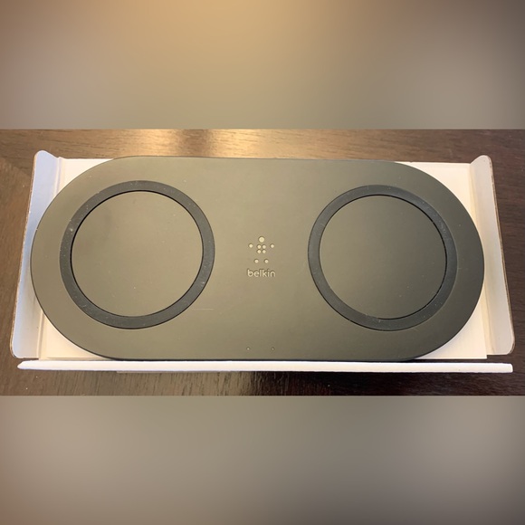Belkin dual wireless charging pads 10W, NIB - Picture 2 of 6